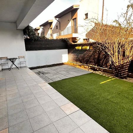 Otopeni Airport Apartment With Private Garden 외부 사진