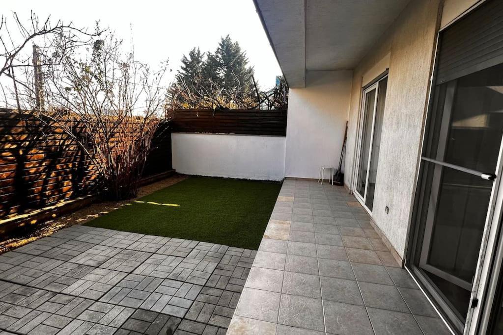 Otopeni Airport Apartment With Private Garden 외부 사진